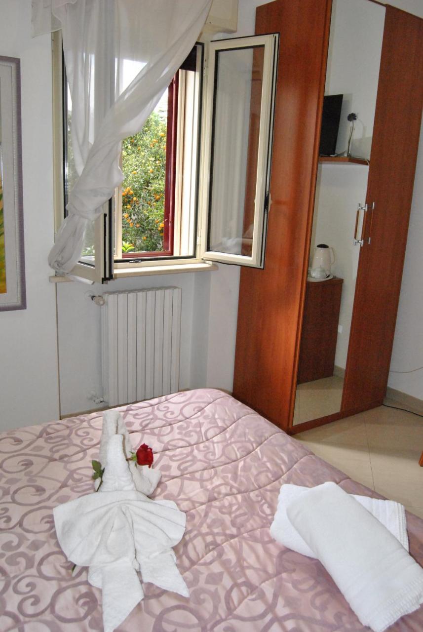 Villa Aurora B&B Bari Eksteriør bilde